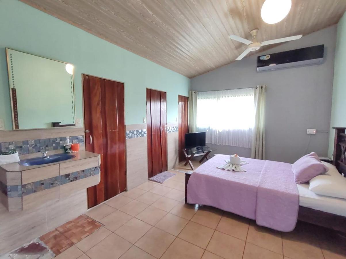 The Corner Airbnb Puerto Jiménez Exteriér fotografie